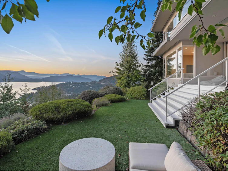 5476 West Vista Court, West Vancouver, BC, V7W 3G8 - 36