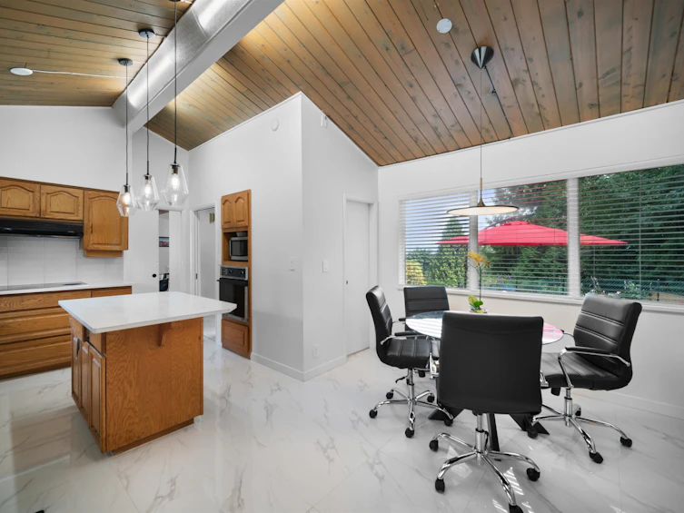 953 Ranch Park Way, Coquitlam, BC, V3C 2H7 - 9