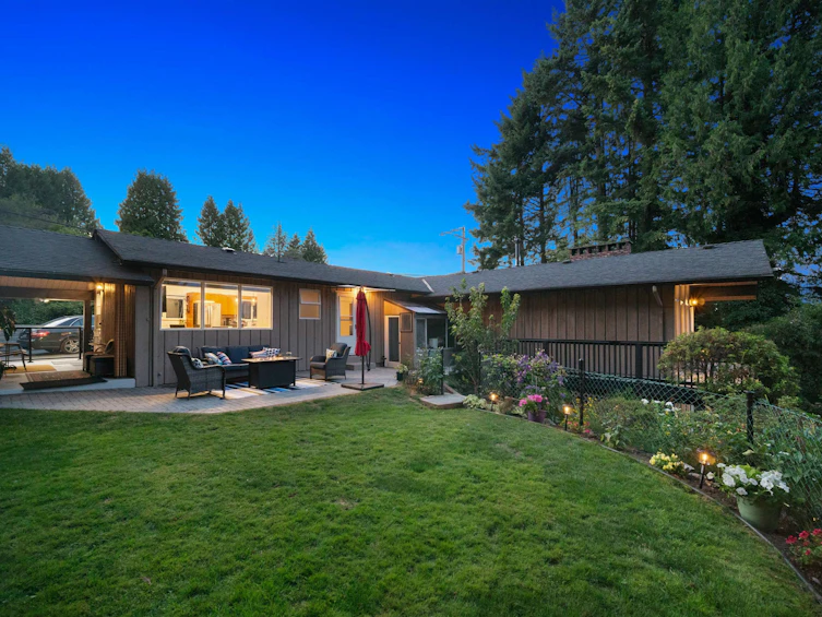 953 Ranch Park Way, Coquitlam, BC, V3C 2H7 - 31