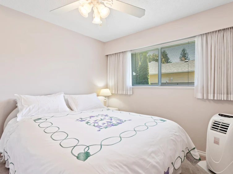 19430 Davison Road, Pitt Meadows, BC, V3Y 1A7 - 19