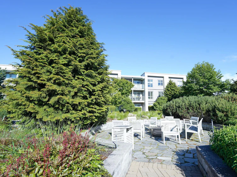 213-15850 26, Surrey, BC, V3Z 2N6 - 13