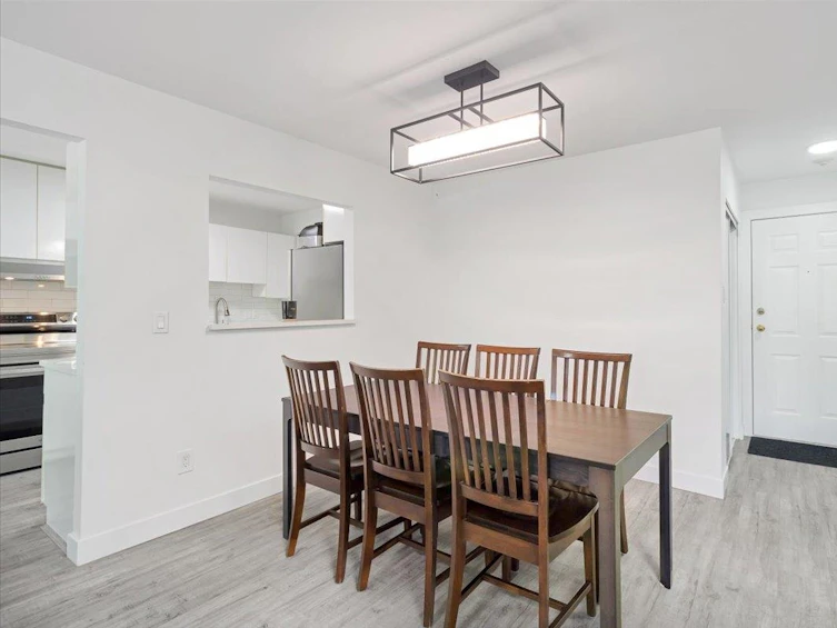 205-14993 101a, Surrey, BC, V3R 0T1 - 11