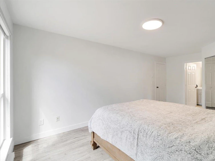 205-14993 101a, Surrey, BC, V3R 0T1 - 16