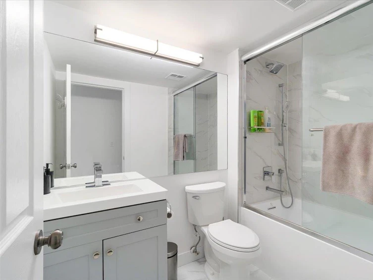205-14993 101a, Surrey, BC, V3R 0T1 - 22