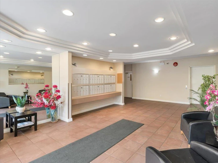 205-14993 101a, Surrey, BC, V3R 0T1 - 23