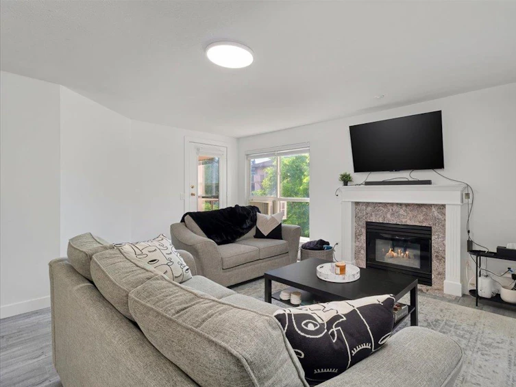 205-14993 101a, Surrey, BC, V3R 0T1 - 4