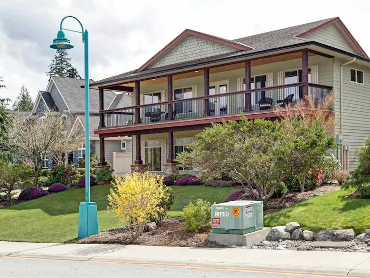 6155 Highmoor Place, Sechelt, BC, V7Z 0L1