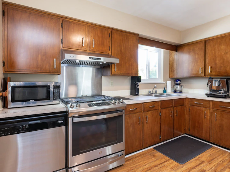 15873 Vine Avenue, Surrey, BC, V4B 2T5 - 7
