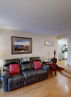 2104 13819 100 Avenue