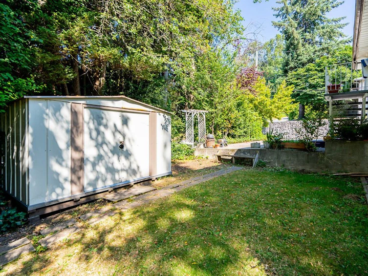 8280 Patterson Avenue, Burnaby, BC, V5J 3P9 - 4