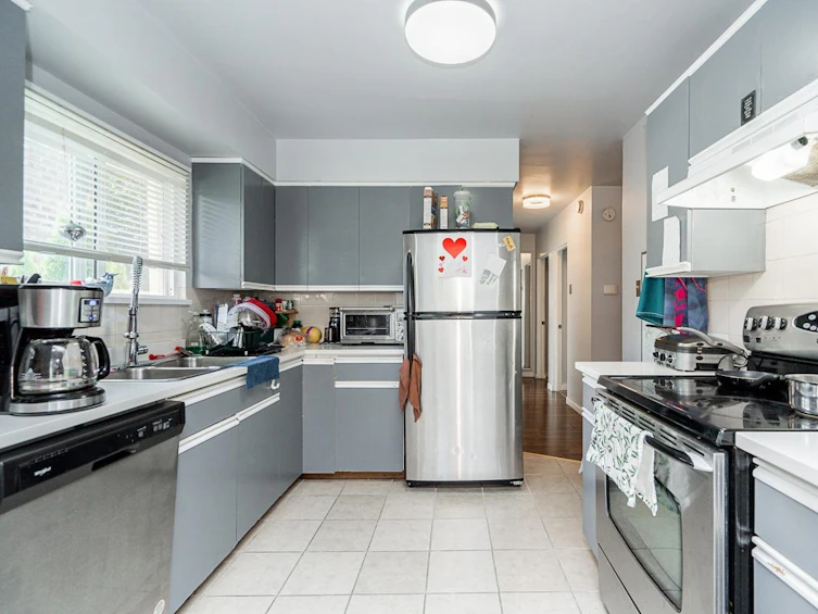 8280 Patterson Avenue, Burnaby, BC, V5J 3P9 - 12