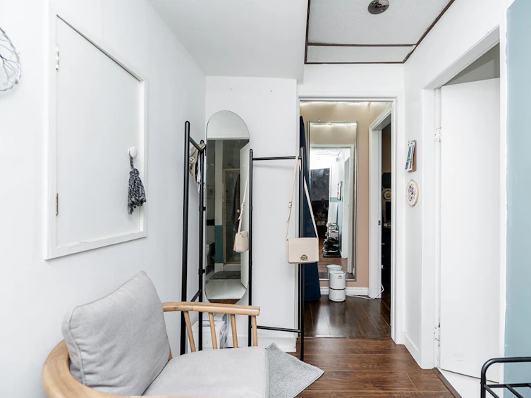 8280 Patterson Avenue, Burnaby, BC, V5J 3P9 - 22