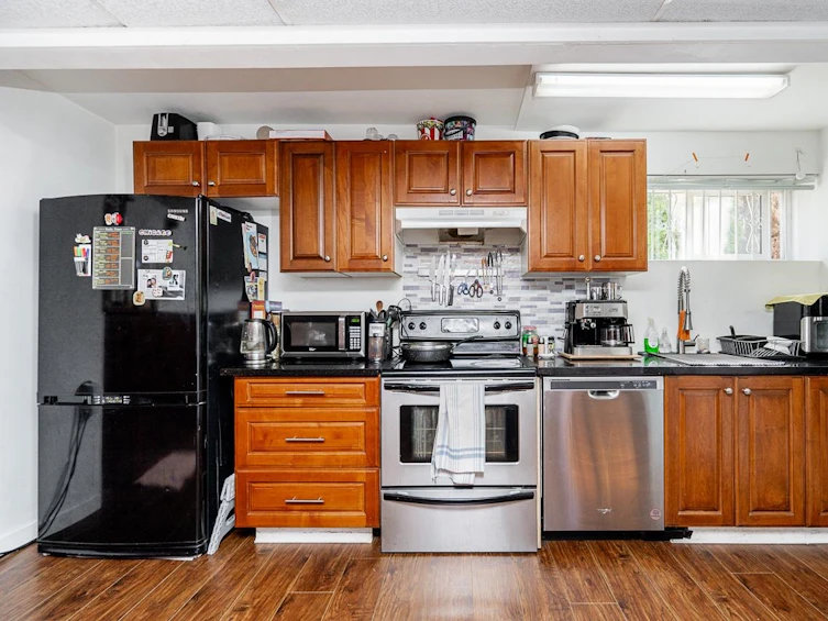 8280 Patterson Avenue, Burnaby, BC, V5J 3P9 - 27