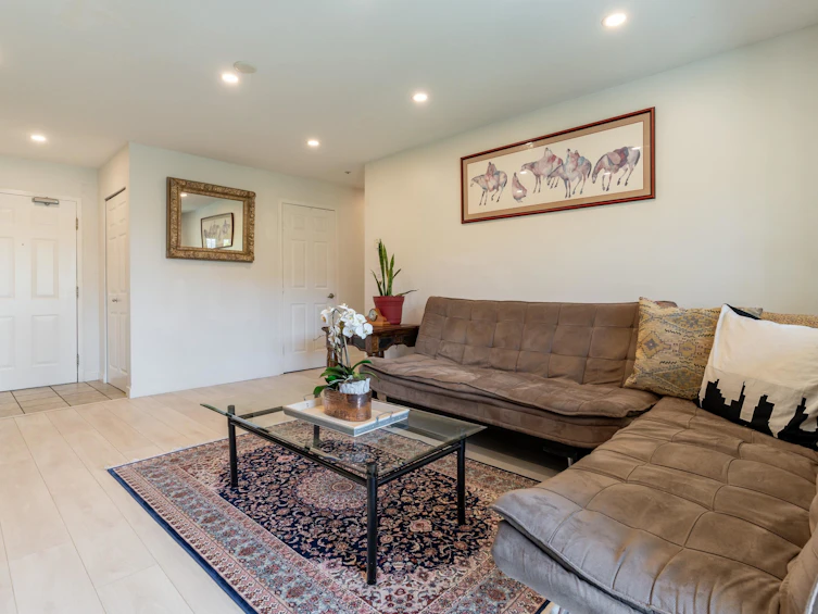 309-223 Mountain Highway, North Vancouver, BC, V7J 3V3 - 8
