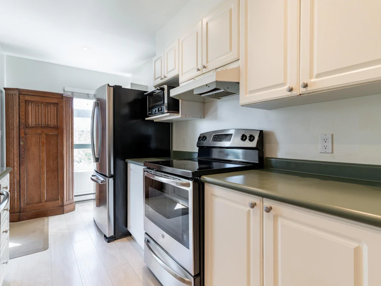 309-223 Mountain Highway, North Vancouver, BC, V7J 3V3 - 13