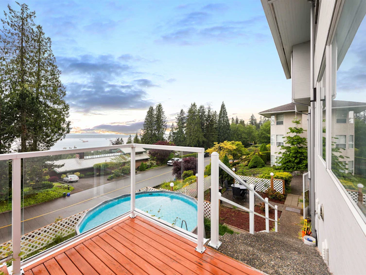 2206 Westhill Drive, West Vancouver, BC, V7S 2Z5 - 31