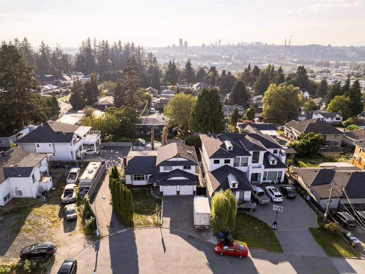 10823 129a Street, Surrey, BC, V3T 3K5 - 12