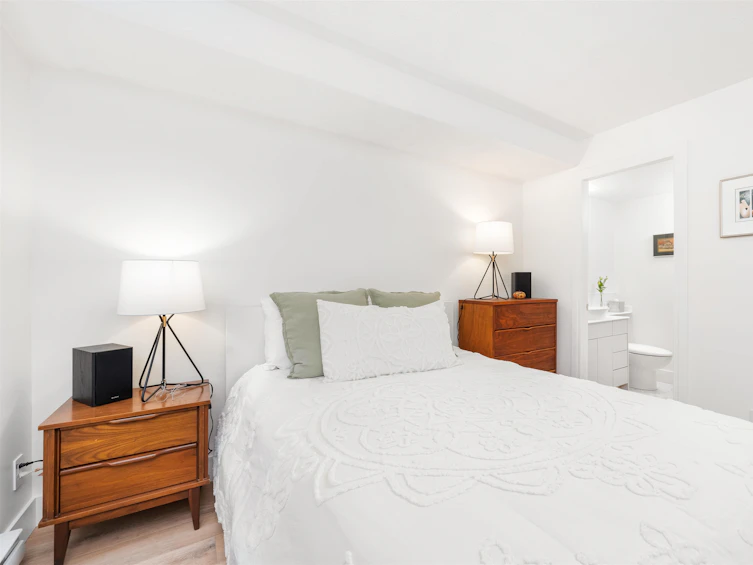 203-1433 East 1st Avenue, Vancouver, BC, V5N 1A4 - 16