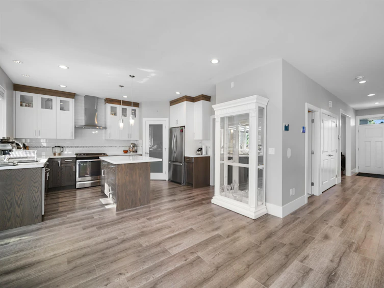 6038 145 Street, Surrey, BC, V3S 4R4 - 2
