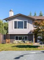 35269 Sandy Hill Crescent
