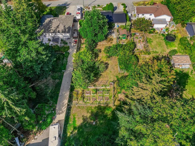 8019 Cooper Road, Halfmoon Bay, BC, V7Z 1A6 - 37