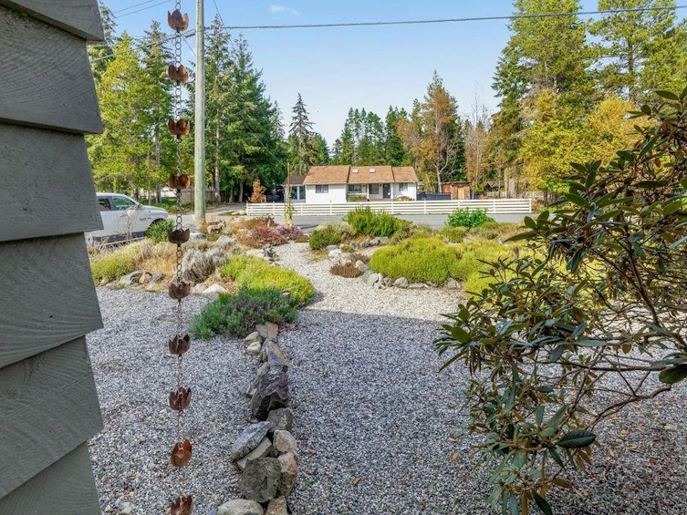 8019 Cooper Road, Halfmoon Bay, BC, V7Z 1A6 - 39