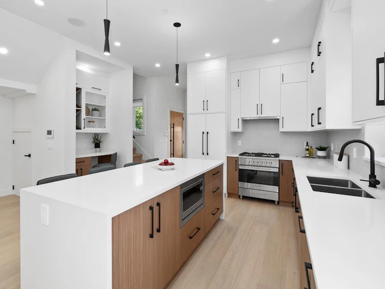 2114 Napier Street, Vancouver, BC, V5L 2N9 - 7