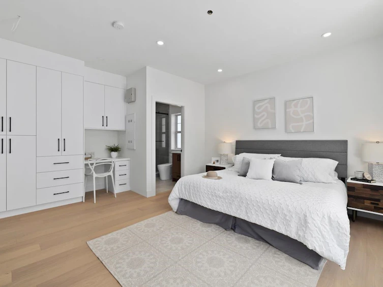 2114 Napier Street, Vancouver, BC, V5L 2N9 - 14
