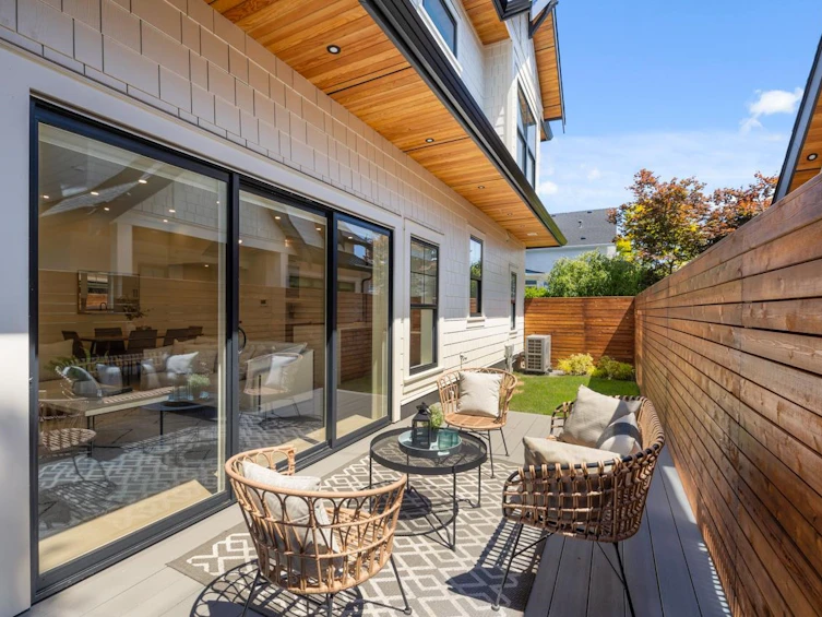 2114 Napier Street, Vancouver, BC, V5L 2N9 - 22