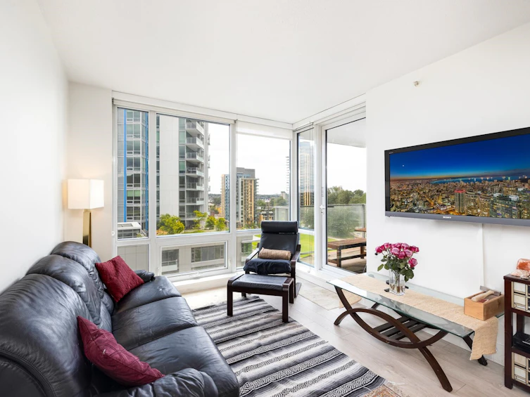 905-680 Seylynn Crescent, North Vancouver, BC, V7J 0B5 - 4