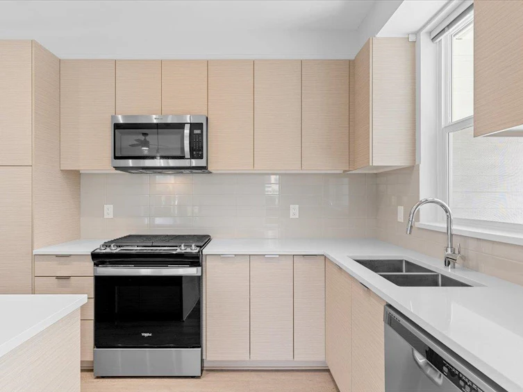 B105-8150 207 Street, Langley, BC, V2Y 4J3 - 6