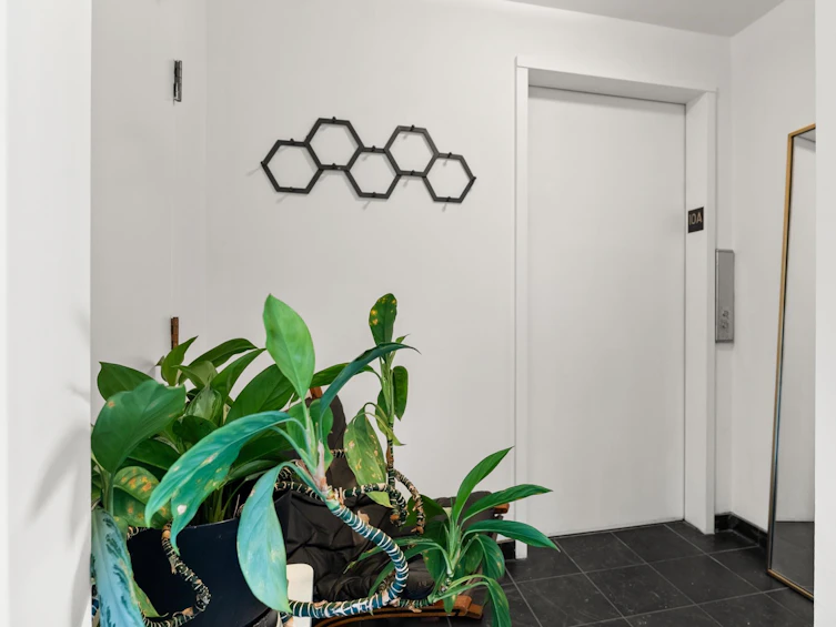 10A-1568 West 12th Avenue, Vancouver, BC, V6J 2E1 - 3