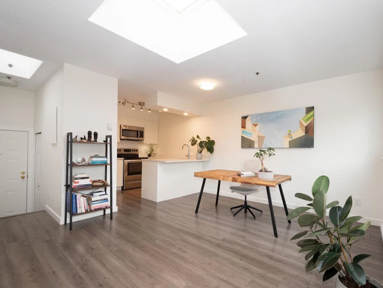 PH8-2238 Eton Street, Vancouver, BC, V5L 1C8 - 5