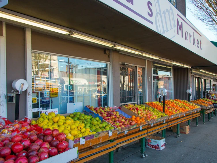 PH8-2238 Eton Street, Vancouver, BC, V5L 1C8 - 11