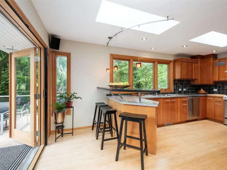 2407 Treetop Lane, North Vancouver, BC, V7H 2K6 - 12