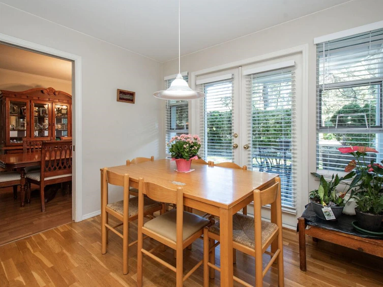 102-3393 Capilano Crescent, North Vancouver, BC, V7R 4W7 - 11
