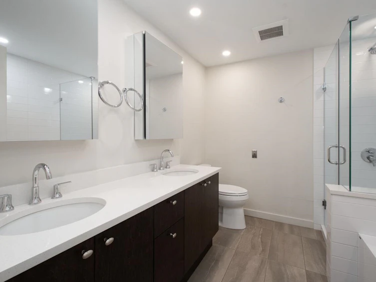 102-3393 Capilano Crescent, North Vancouver, BC, V7R 4W7 - 17