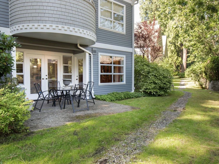 102-3393 Capilano Crescent, North Vancouver, BC, V7R 4W7 - 26