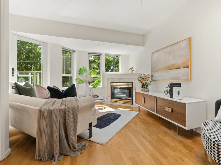 418-3440 West Broadway, Vancouver, BC, V6R 4R2 - 12