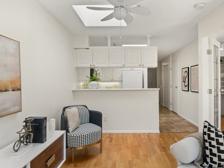 418-3440 West Broadway, Vancouver, BC, V6R 4R2 - 14