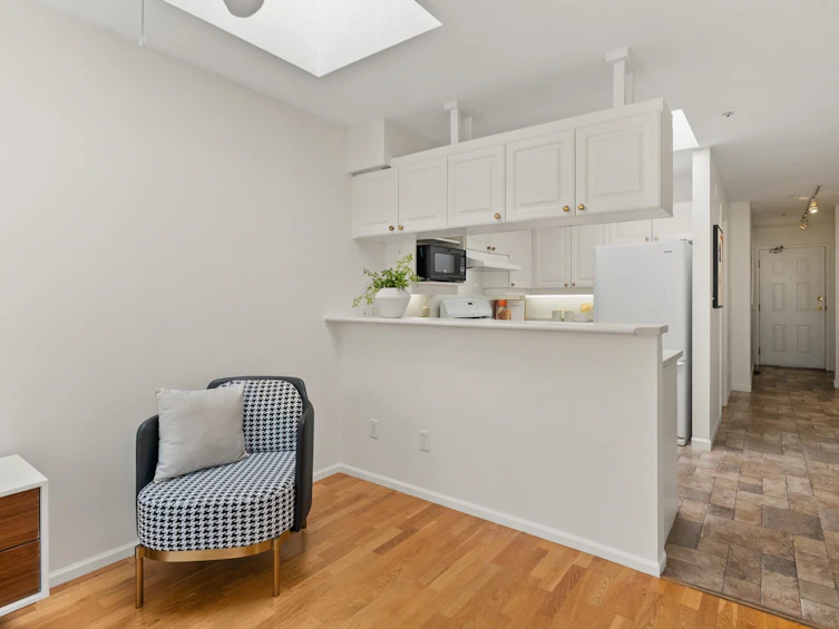 418-3440 West Broadway, Vancouver, BC, V6R 4R2 - 15