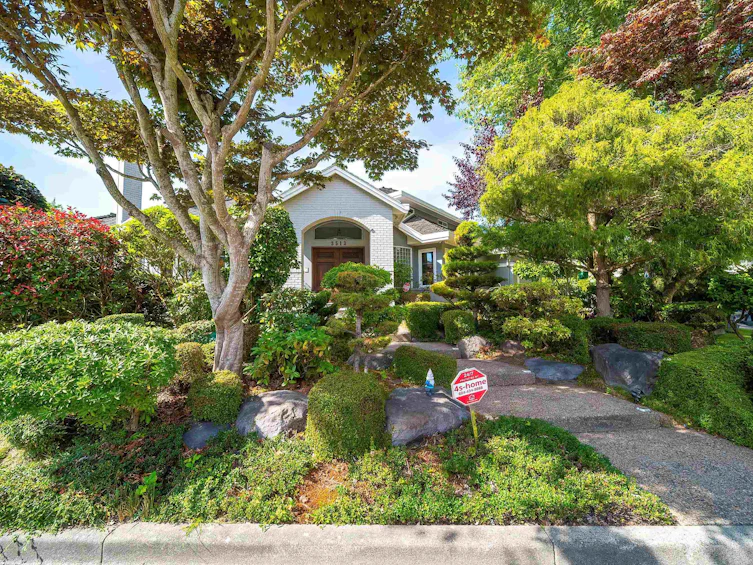 3513 Cornwall Court, Richmond, BC, V7C 5M7 - 2