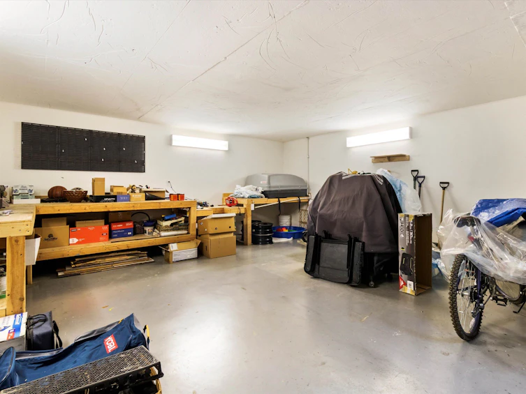 8352 Clerihue Court, Mission, BC, V2V 7A1 - 30