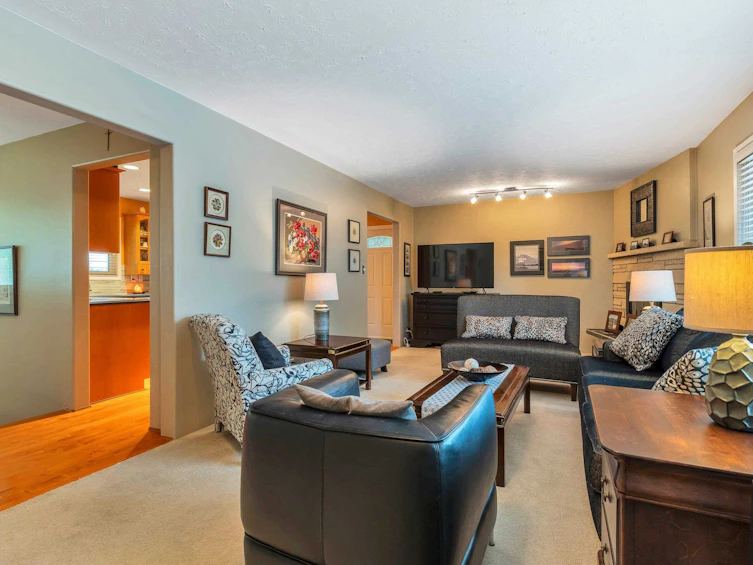 905 Crestwood Drive, Coquitlam, BC, V3J 5S4 - 9