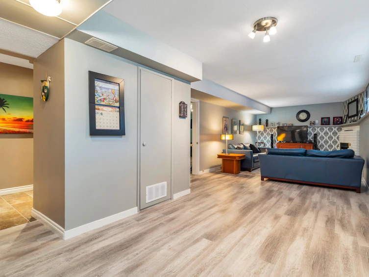 905 Crestwood Drive, Coquitlam, BC, V3J 5S4 - 28