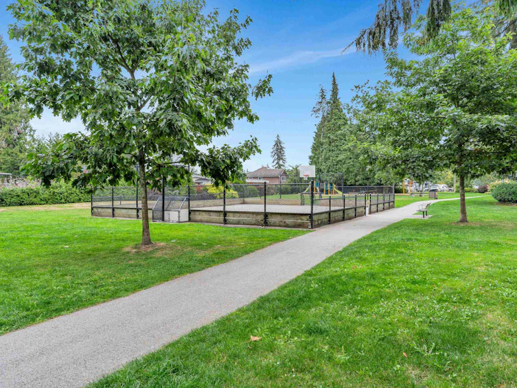905 Crestwood Drive, Coquitlam, BC, V3J 5S4 - 37