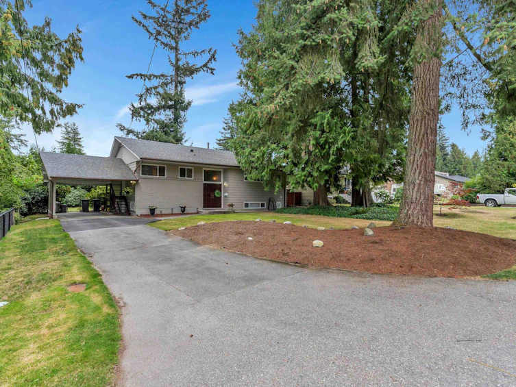 905 Crestwood Drive, Coquitlam, BC, V3J 5S4 - 3