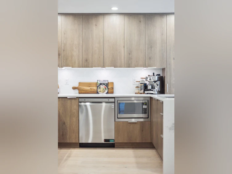 305-3580 W 41st Avenue, Vancouver, BC, V6N 3E6 - 12
