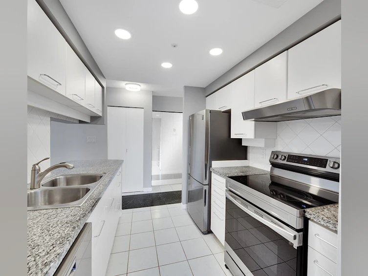 6F-199 Drake Street, Vancouver, BC, V6Z 2T9 - 13