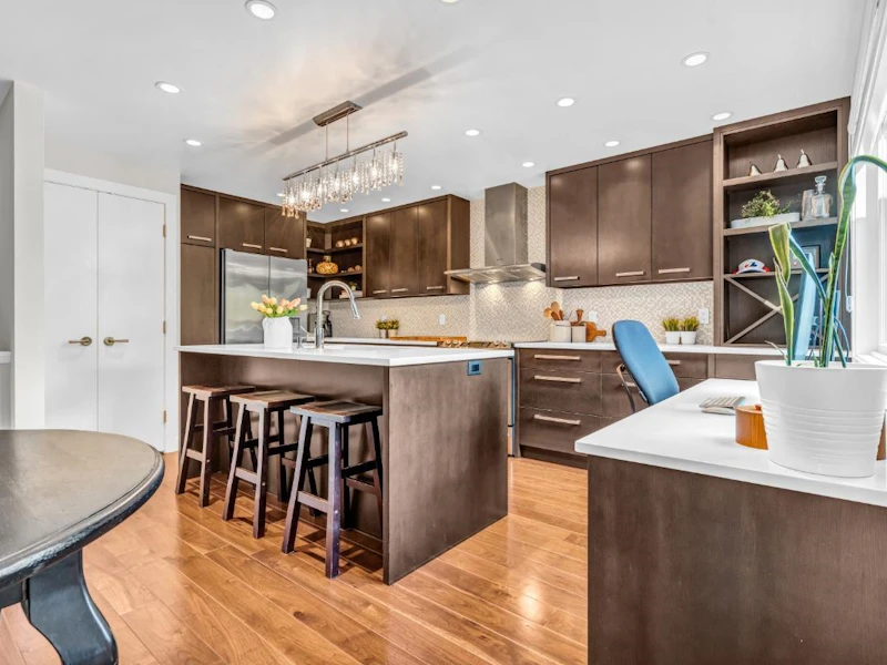 1359 W 8th Avenue, Vancouver BC V6H 3W4